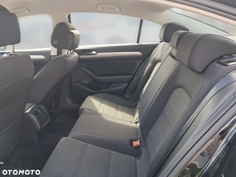 Volkswagen Passat 1.5 TSI EVO Business DSG - 15