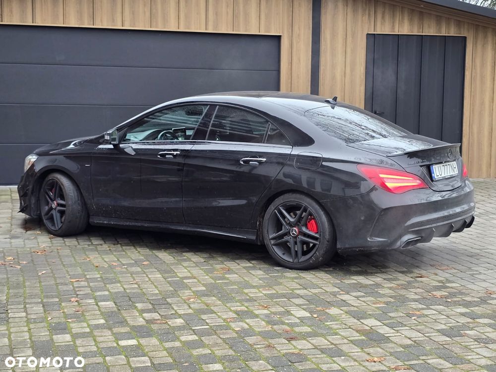 Mercedes-Benz CLA 45 AMG 4-Matic - 4