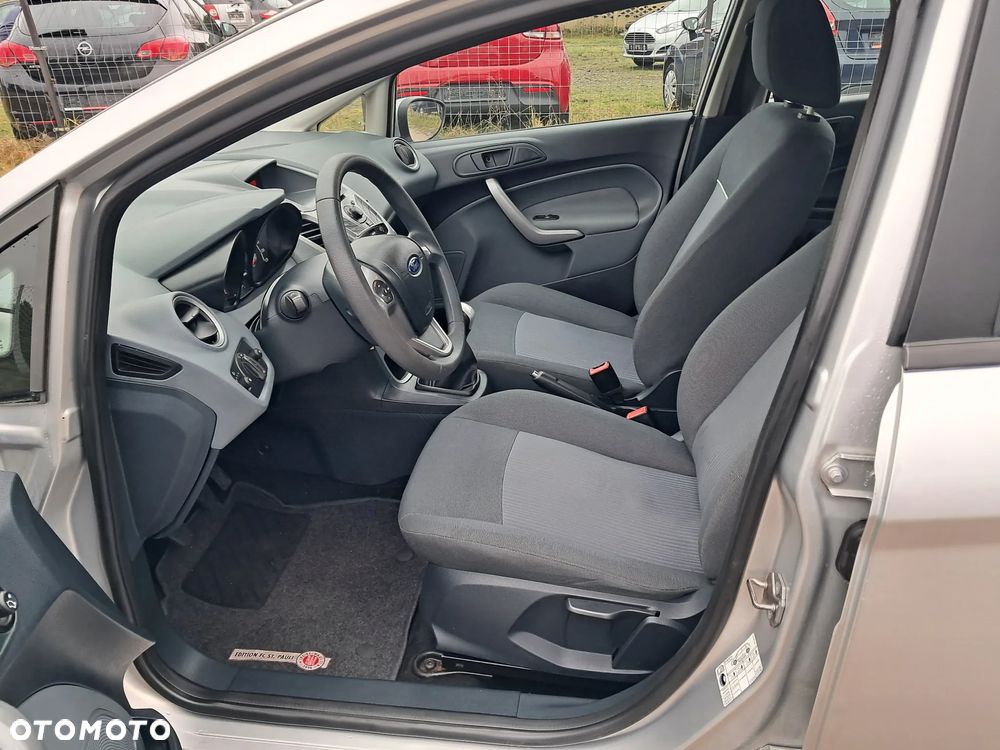 Ford Fiesta 1.25 Champions Edition - 12