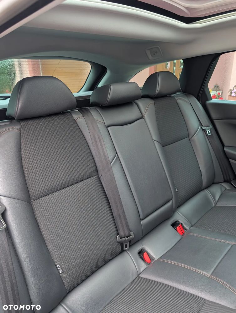 Peugeot 508 RXH 2.0 HDi HYbrid4 - 29
