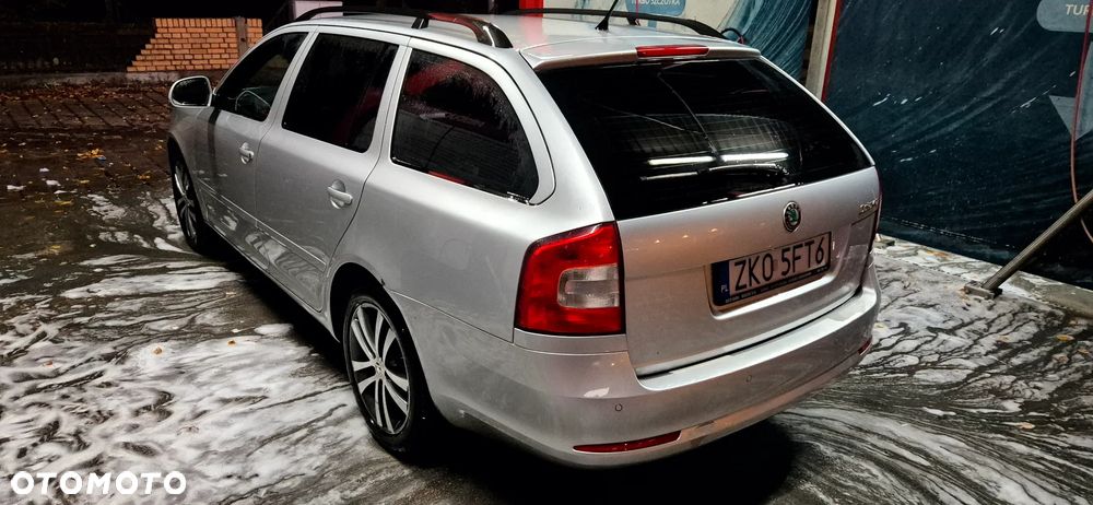 Skoda Octavia 1.8 TSI Ambiente - 3