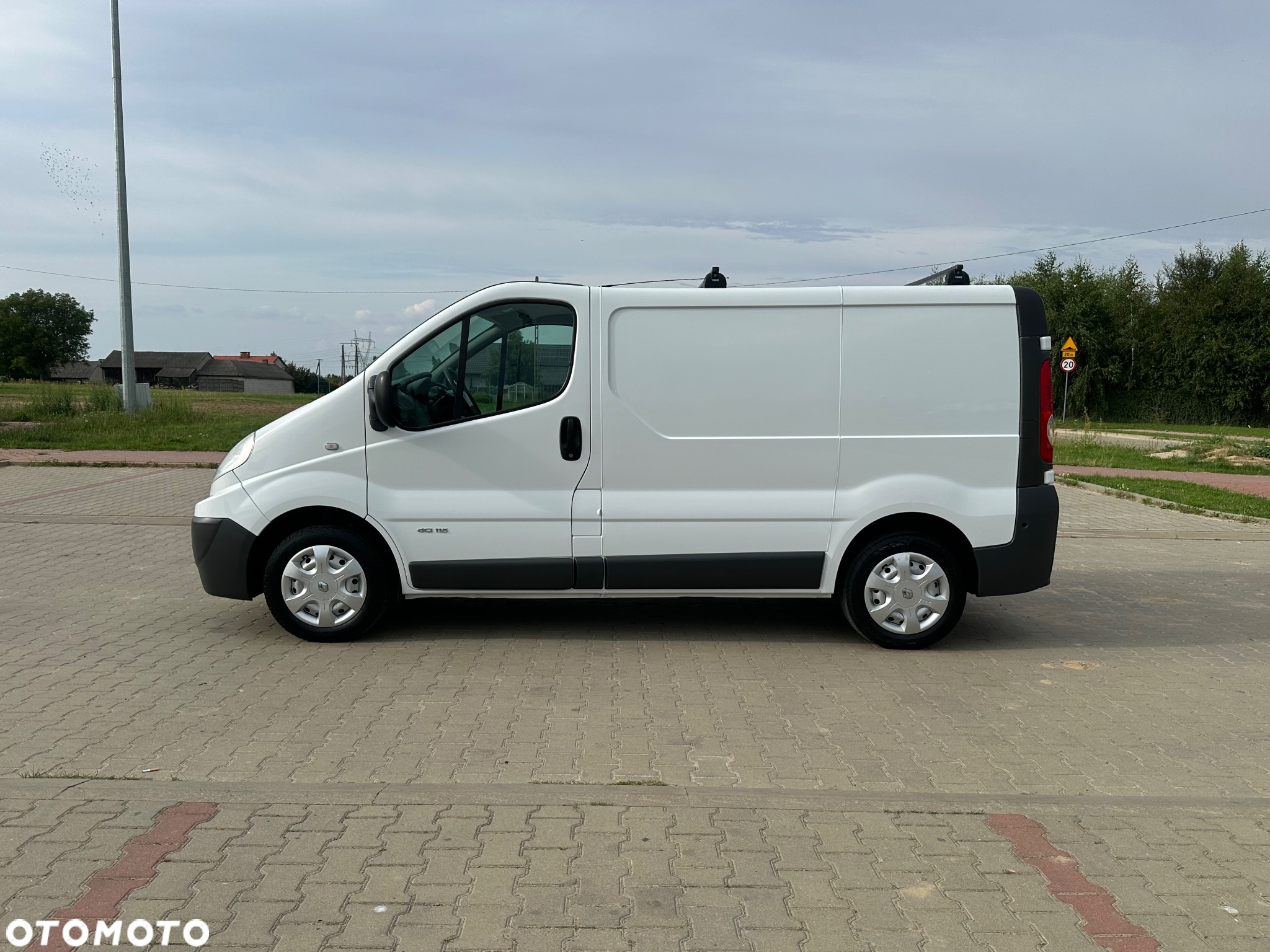 Renault Trafic - 17