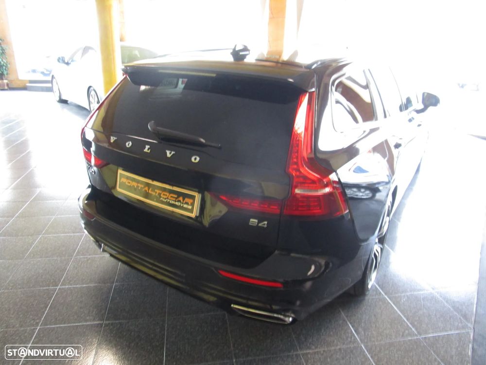 Volvo V60 2.0 D4 R-Design Geartronic - 6