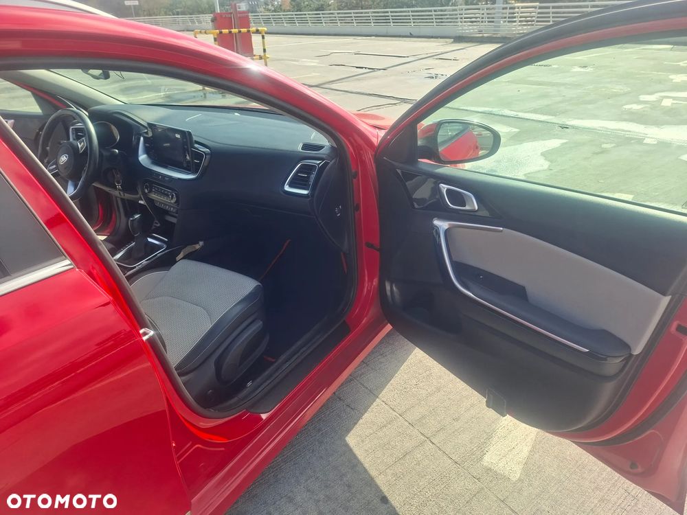 Kia Ceed 1.4 T-GDI L Business Line - 19