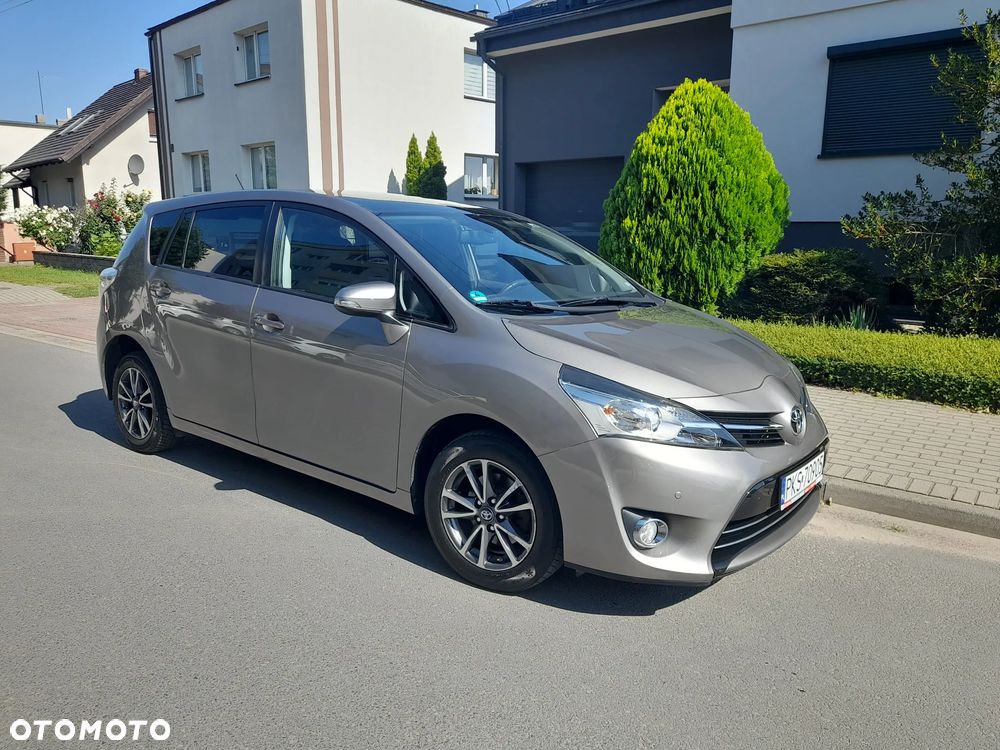 Toyota Verso 1.8 Premium - 2