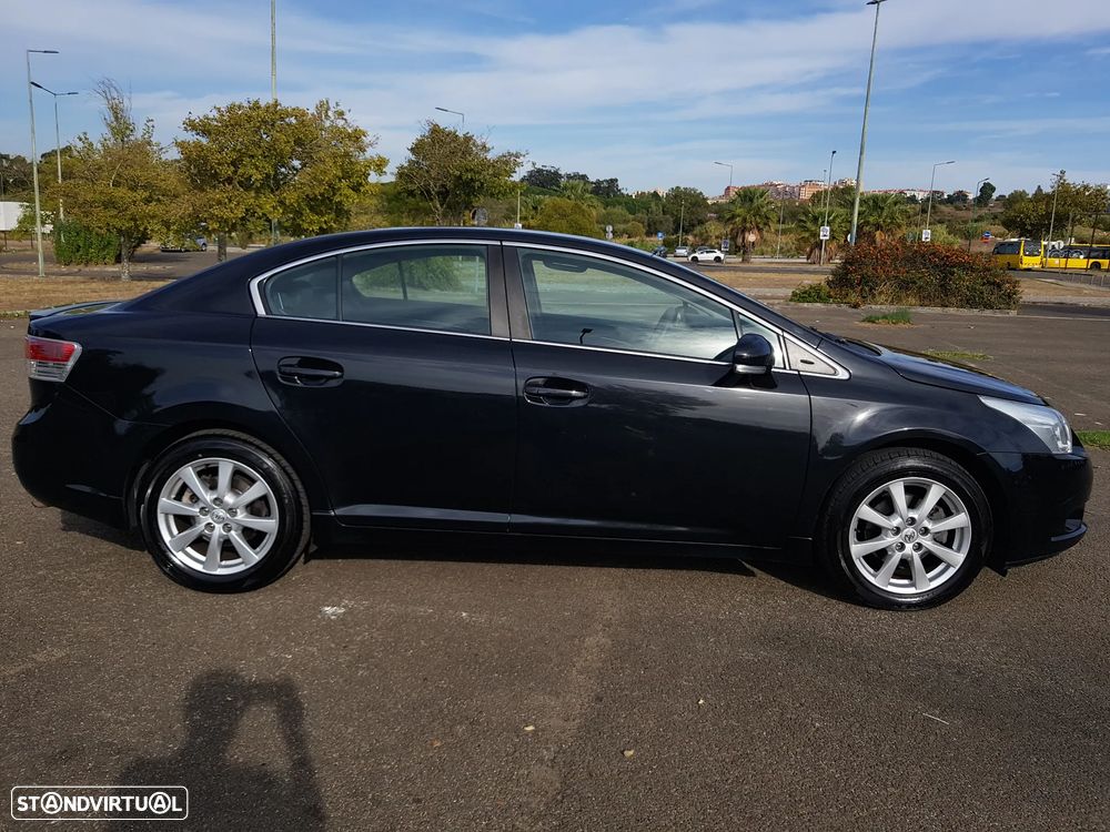 Toyota Avensis SD 2.0 D-4D Exclusive +Pele+GPS - 10