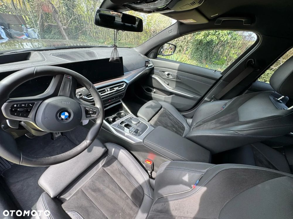 BMW Seria 3 320i M Sport - 9
