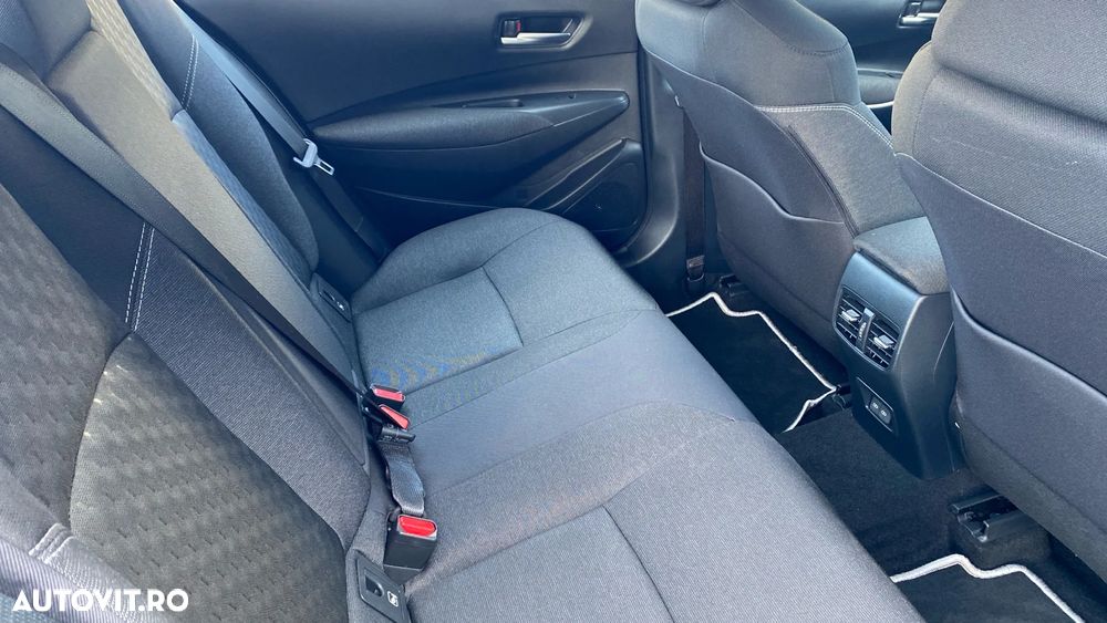 Toyota Corolla 1.8 HSD Business - 7