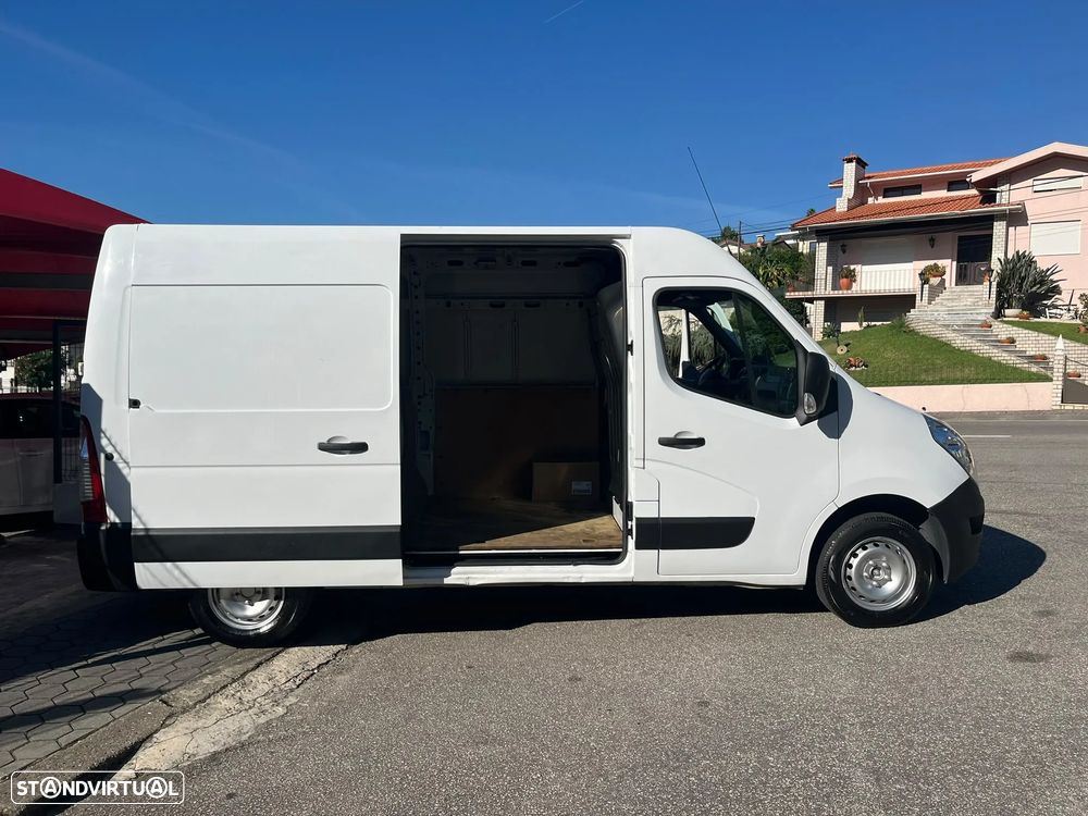 Renault Master | 2.3 DCI | 130 CV | 3 Lug. - 7