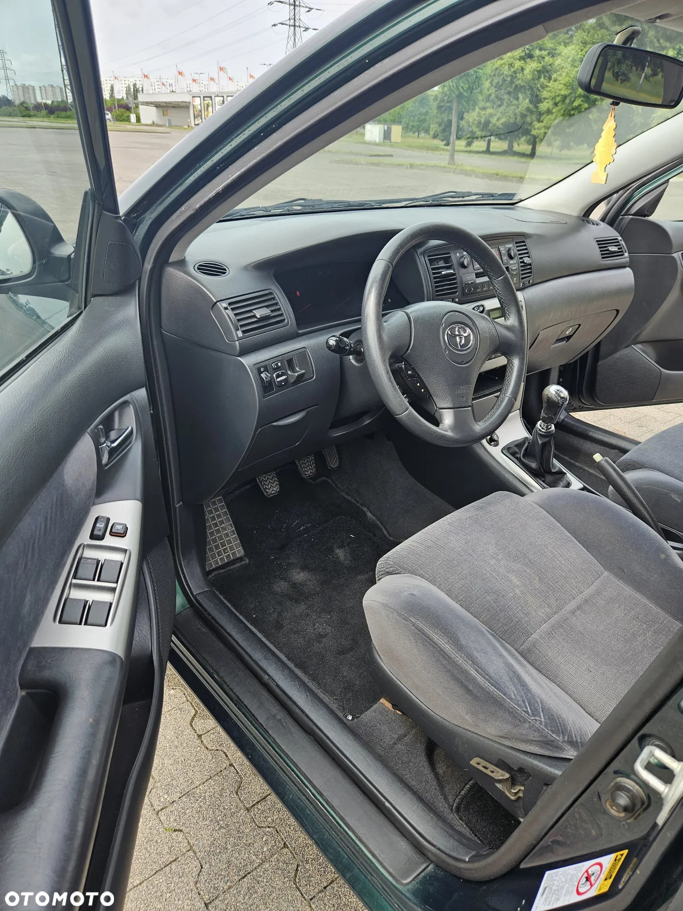 Toyota Corolla 1.6 VVT-i Sol - 14