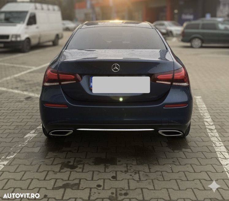 Mercedes-Benz A 180 d Sedan 8G-DCT - 5