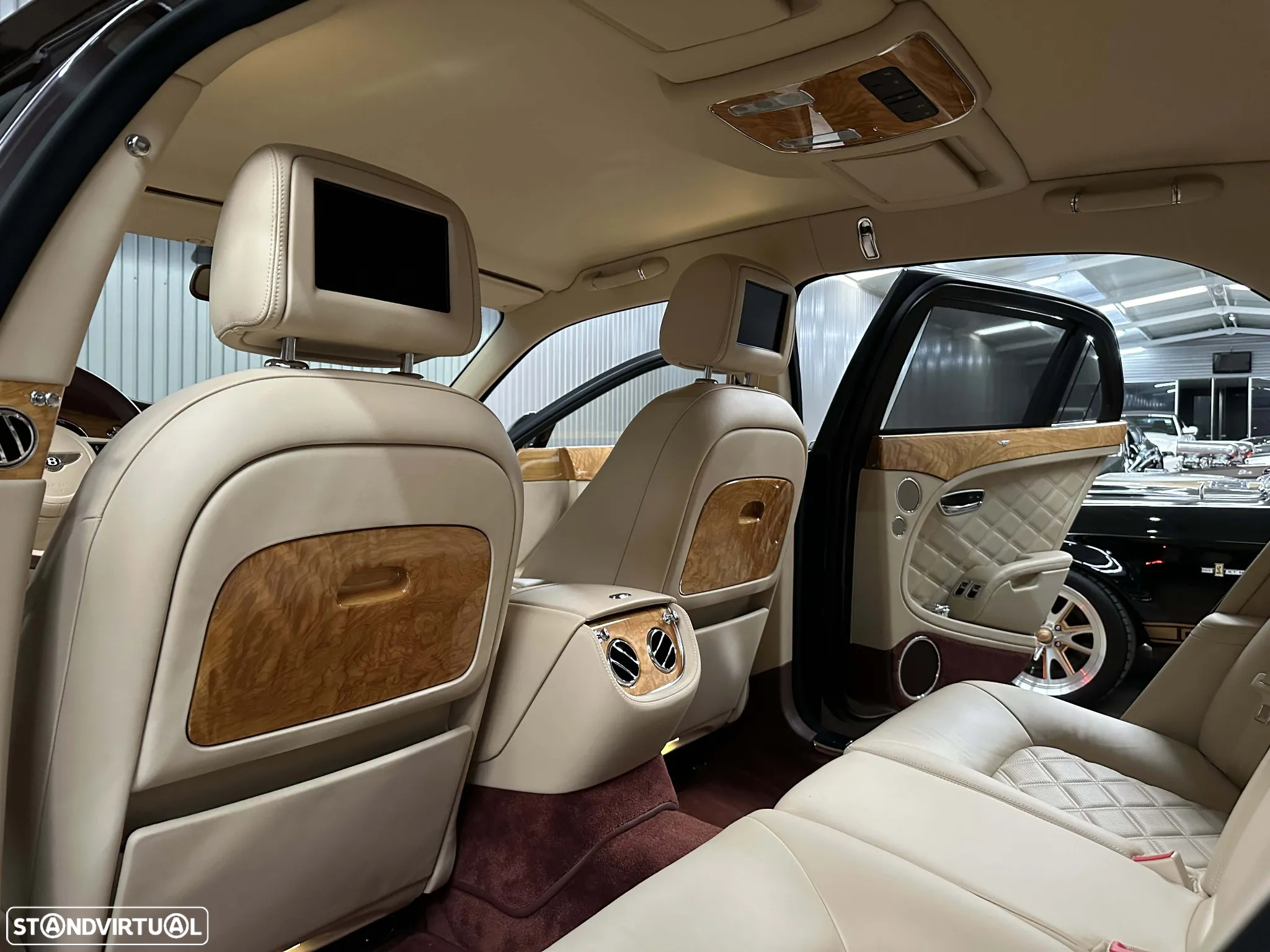Bentley Mulsanne - 33