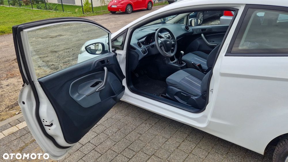 Ford Fiesta 1.25 Ambiente - 9