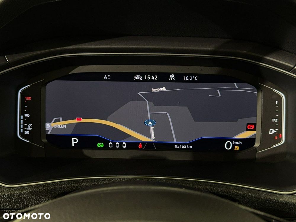 Volkswagen T-Roc - 21