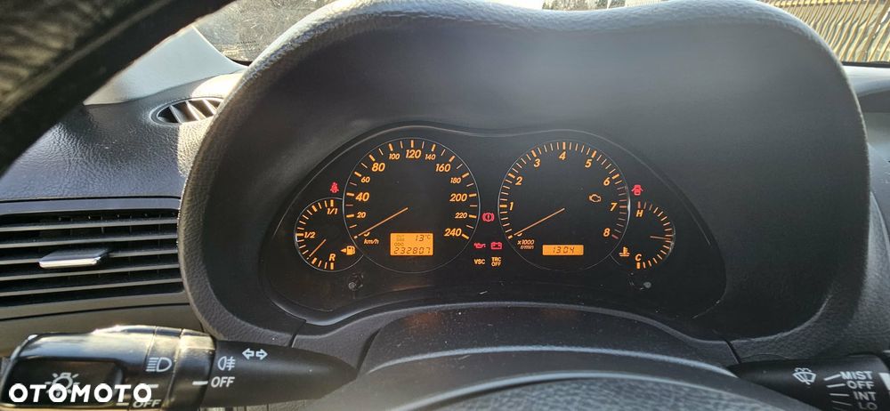 Toyota Avensis 1.8 VVT-i Sol - 9