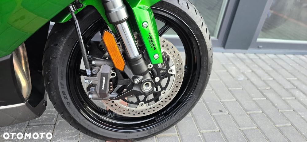 Kawasaki Ninja 1000 SX - 21