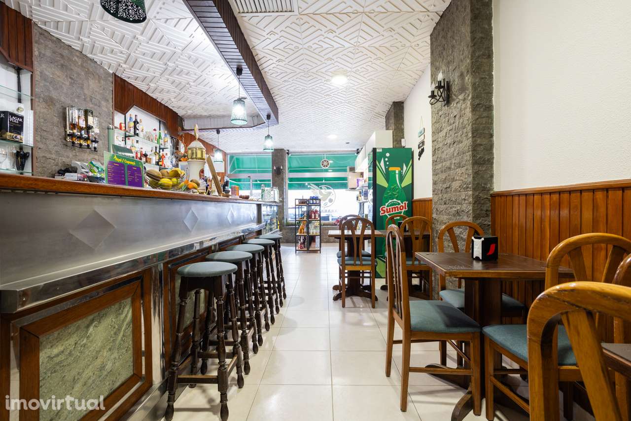 Paço de Arcos, Oeiras - Invista num Espaço Comercial /Café com Esplana - Grande imagem: 3/21