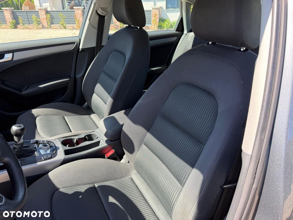 Audi A4 Limousine - 13