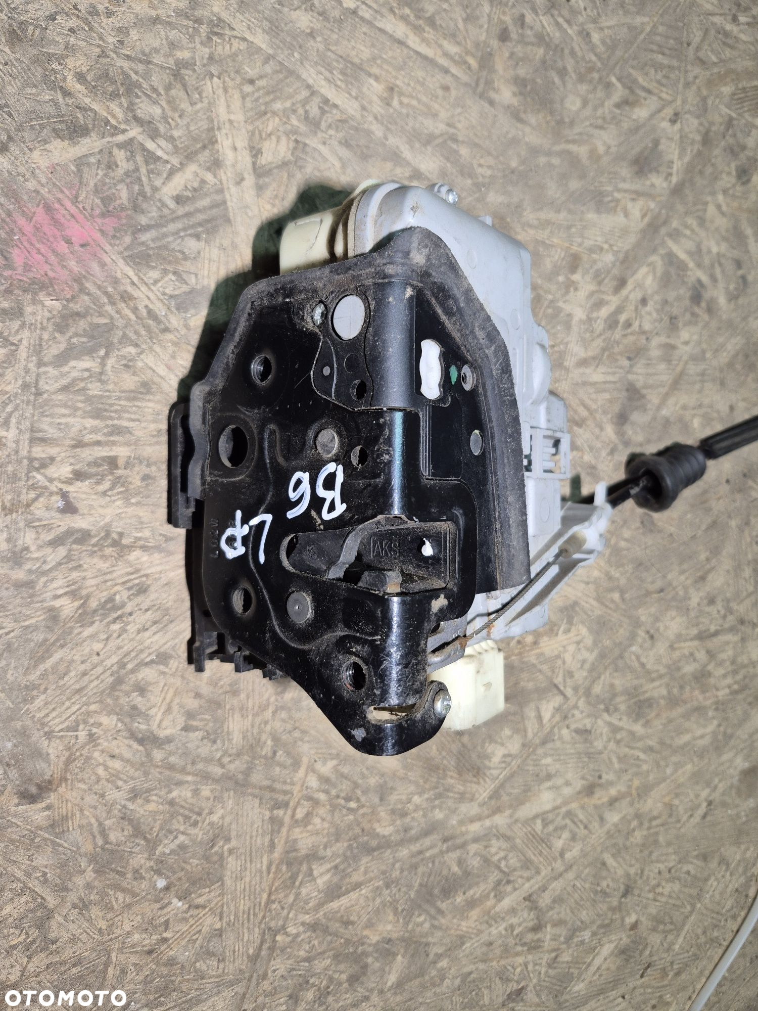 Zamek oryginalny vw passat b6 lewy przód przedni kierowcy 9pin linka - 4