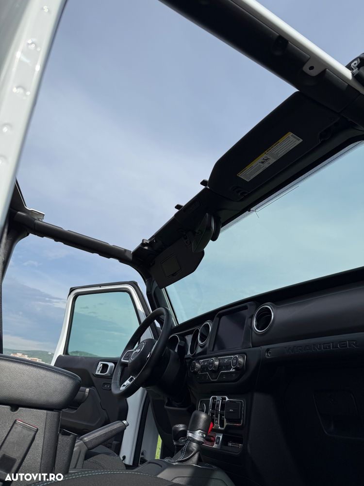 Jeep Wrangler 2.0 AT8 4WD Rubicon - 19