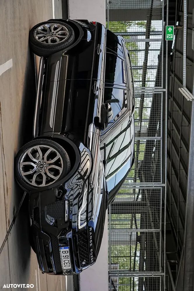 Land Rover Range Rover Evoque - 25