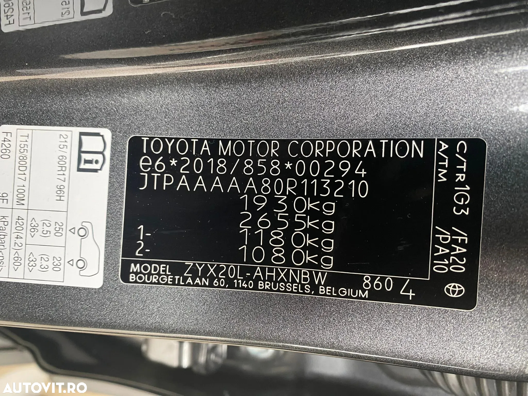 Toyota C-HR 1.8 HEV 140 CP 4x2 CVT Active - 8