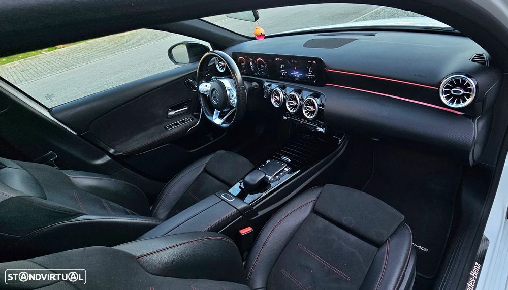 Mercedes-Benz A 250 e 8G-DCT AMG Line - 28