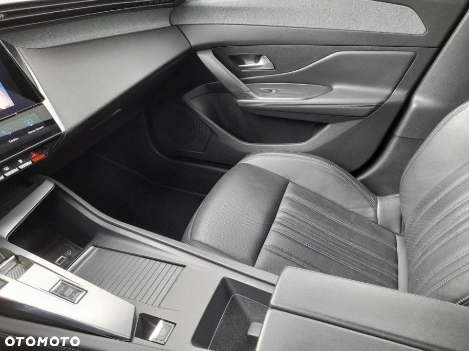 Peugeot 308 - 25