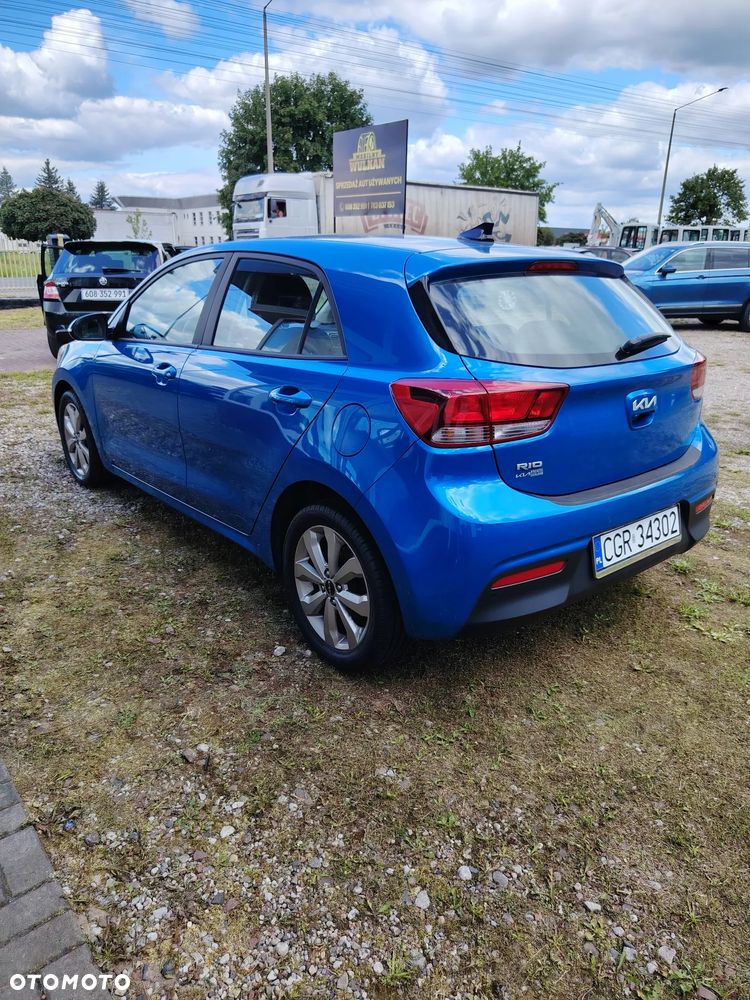 Kia Rio - 4