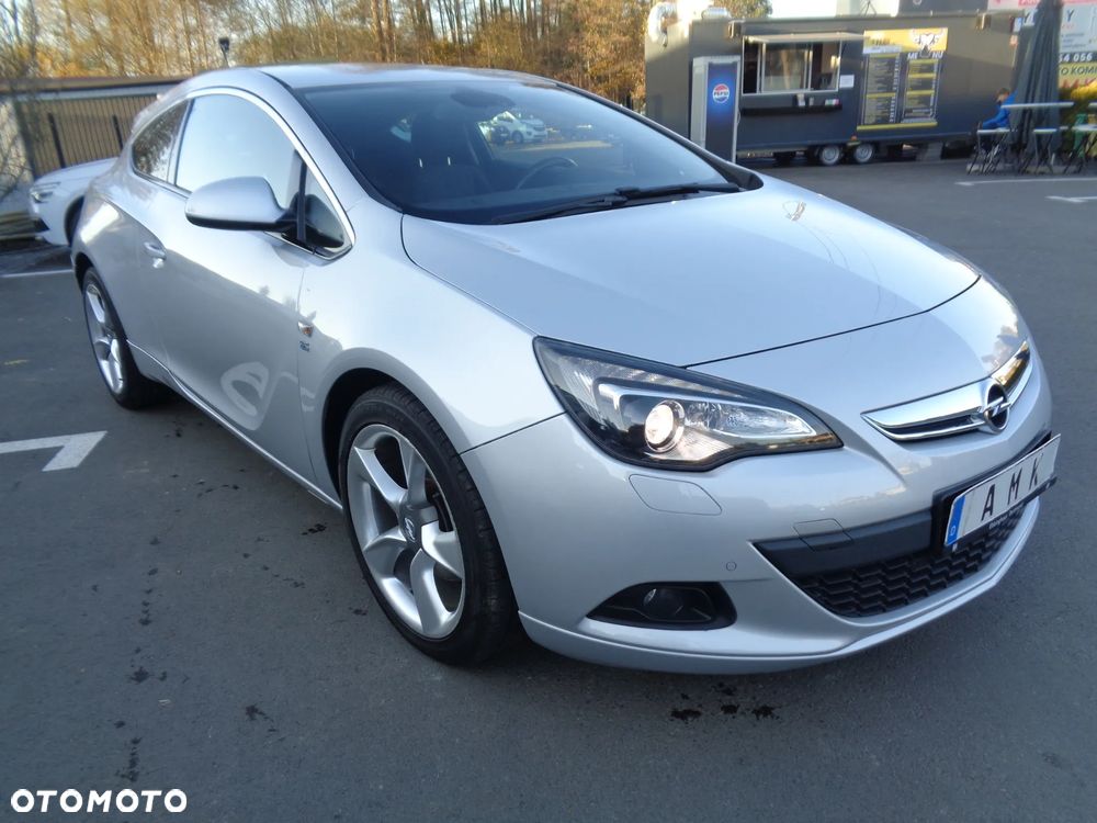 Opel Astra GTC 1.4 Turbo - 3