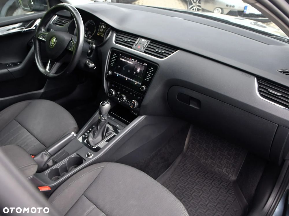 Skoda Octavia 1.5 TSI ACT Style DSG - 7
