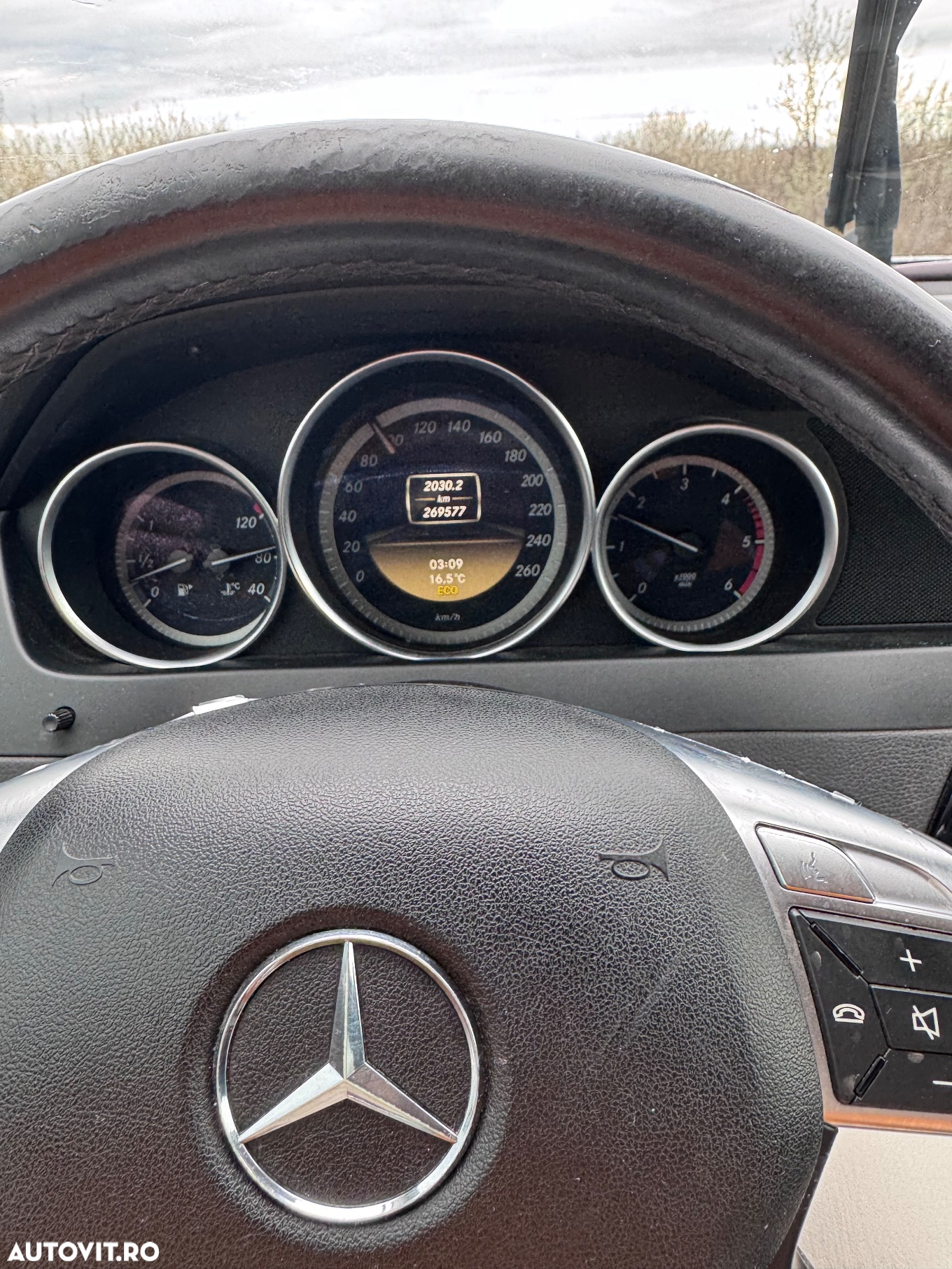Mercedes-Benz C - 9