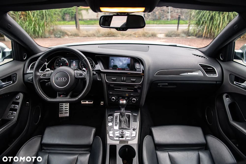 Audi RS4 Avant Avant S tronic - 24