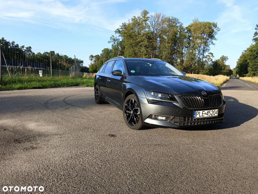 Skoda Superb Combi 2.0 TDI 4x4 DSG Style - 6