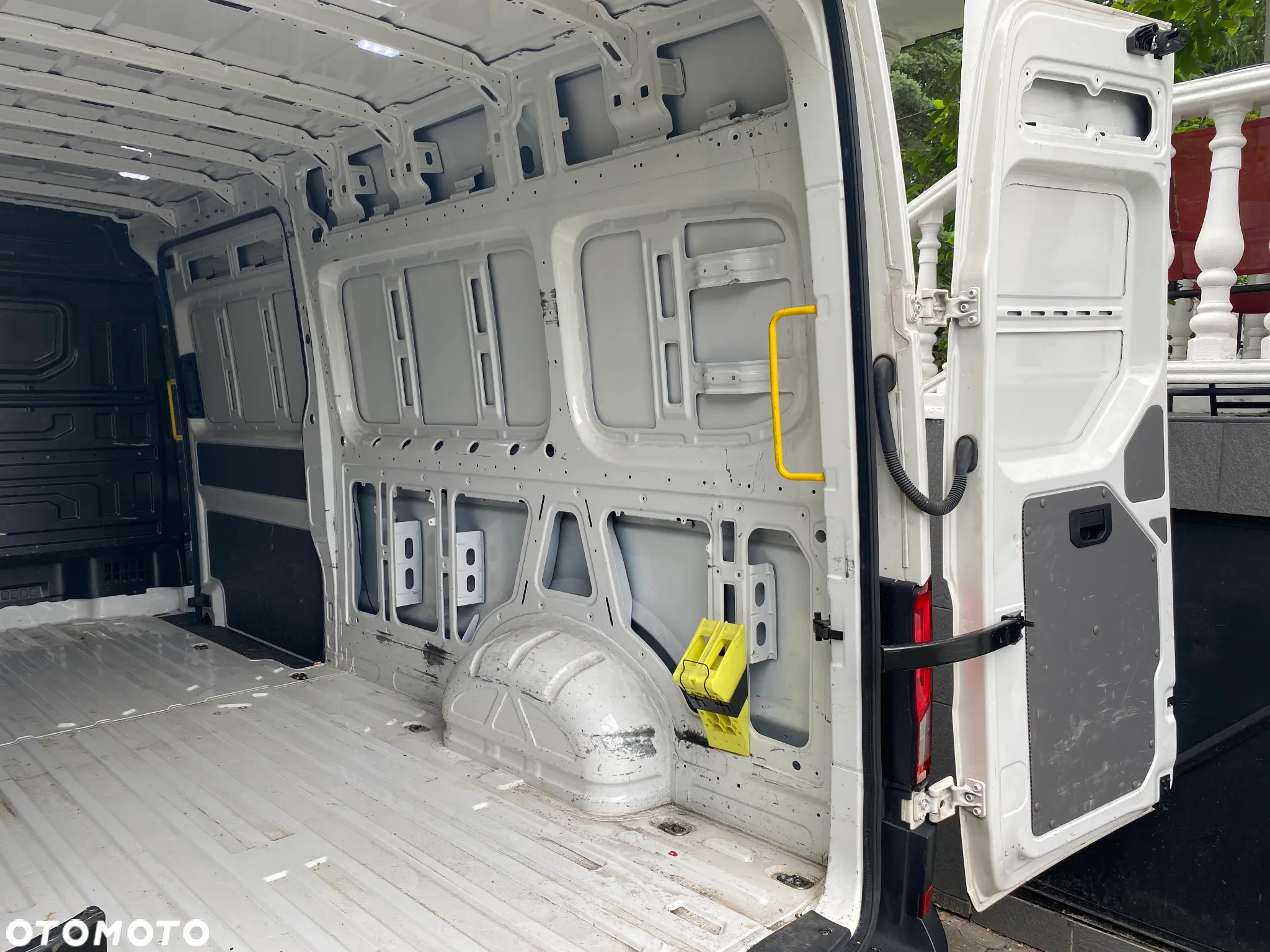 Volkswagen CRAFTER MAXI 2.0TDI 177KM Salon PL 2020r. 4,30m dł. ładowni, 189 tyś.km - 28