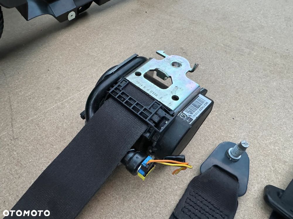 DESKA KONSOLA KOKPIT PODUSZKA PASY PEUGEOT 508 - 13