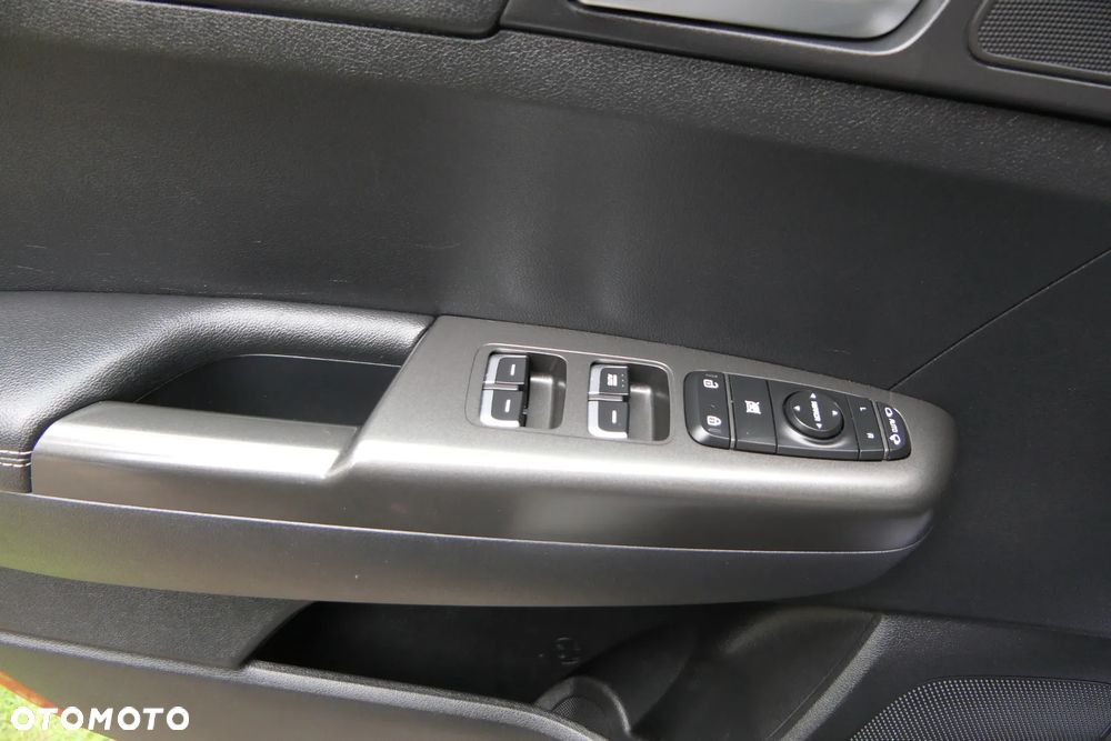 Kia Sportage 1.6 GDI L 2WD - 27