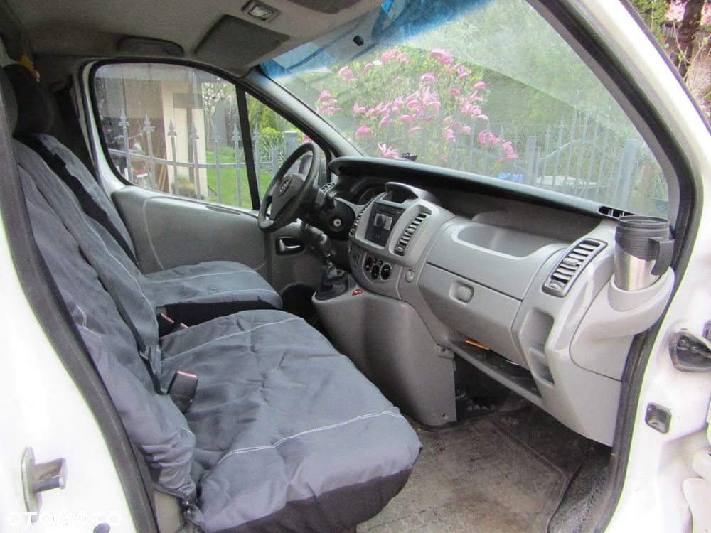 Opel vivaro - 15