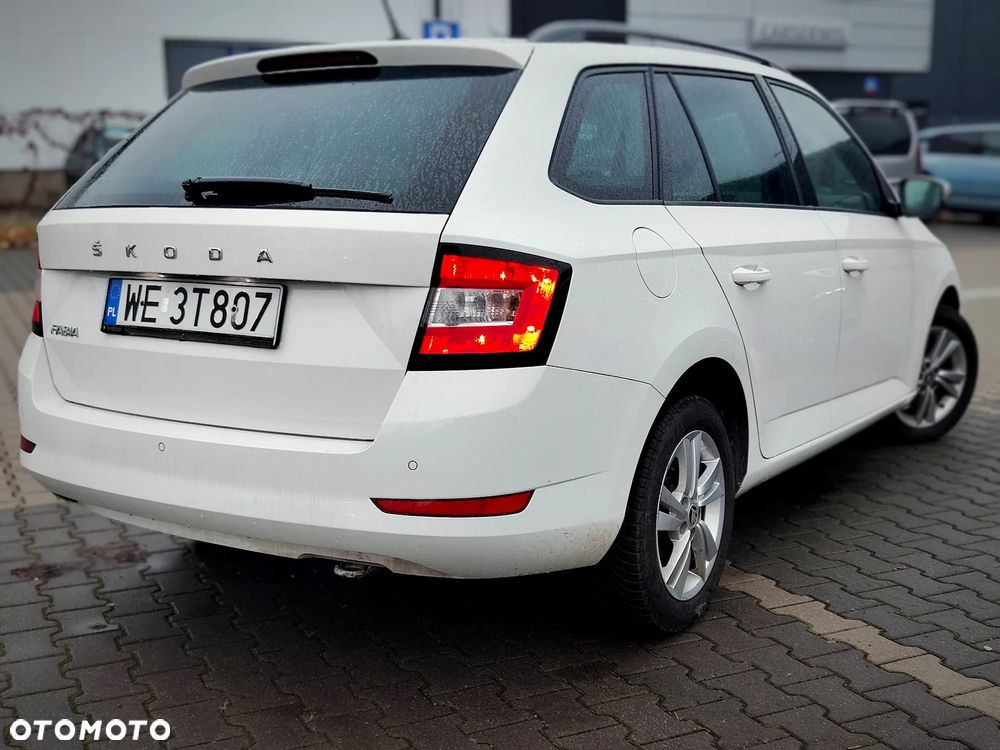 Skoda Fabia 1.0 TSI Ambition - 6