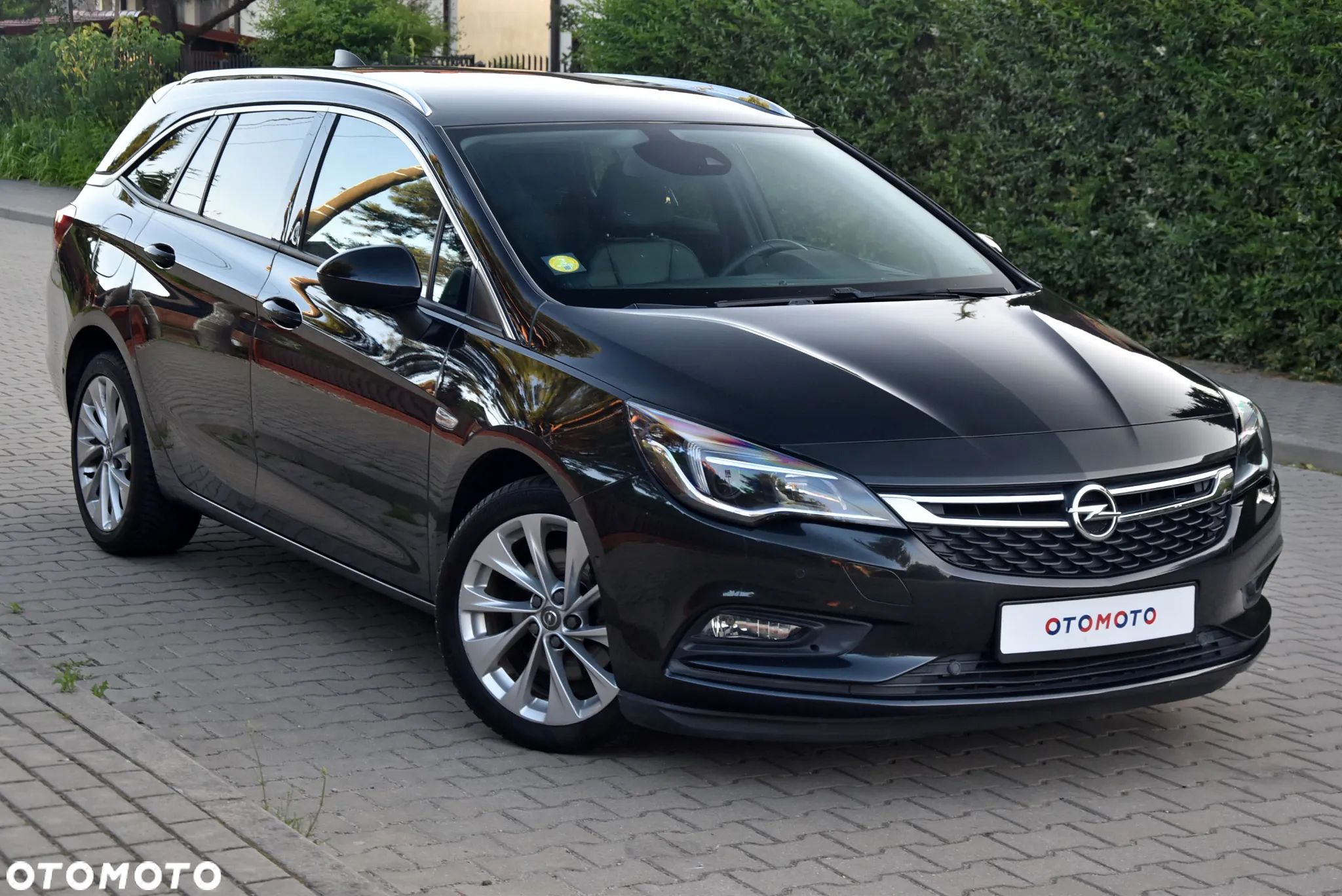 Opel Astra 1.6 CDTI DPF ecoFLEX Sports TourerStart/Stop Exklusiv - 1