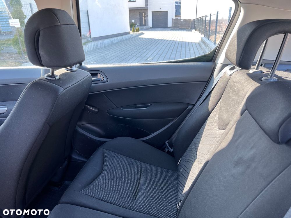 Peugeot 308 1.6 HDi Presence - 9