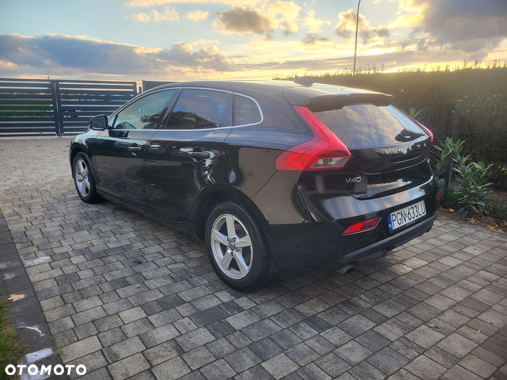 Volvo V40 - 8