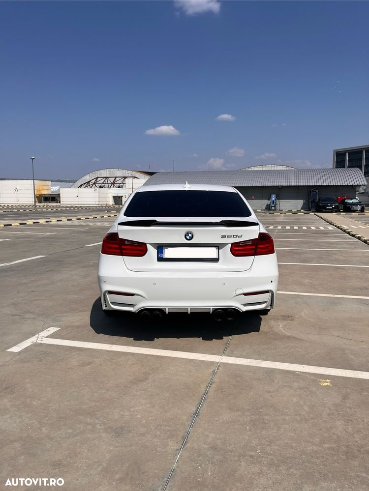 BMW Seria 3 320d - 8