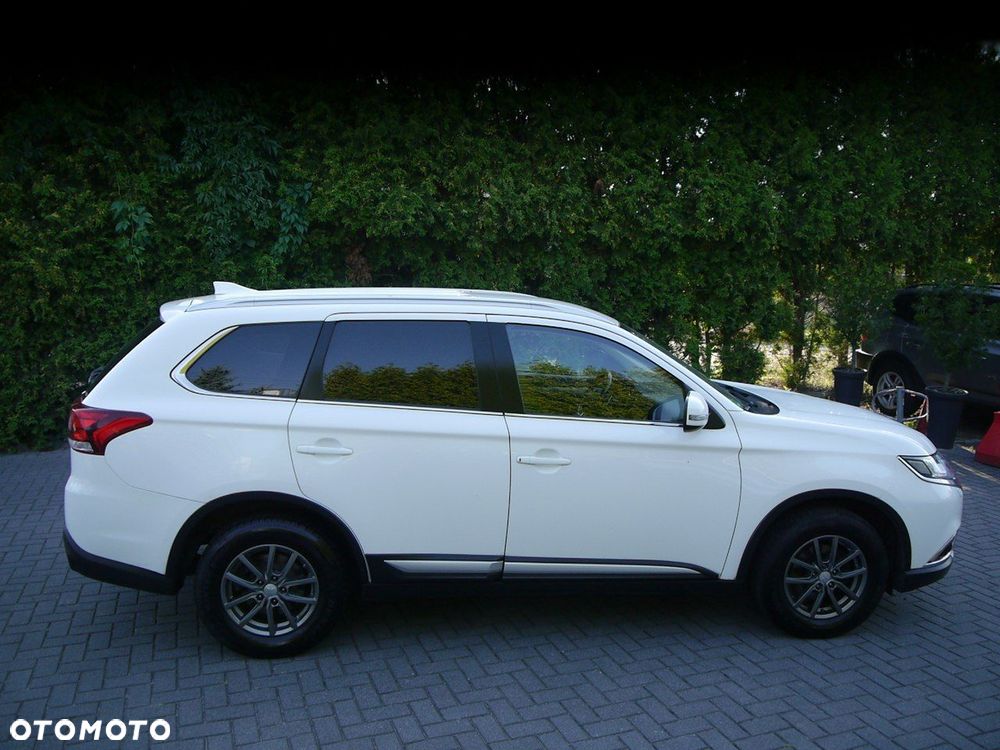 Mitsubishi Outlander - 9