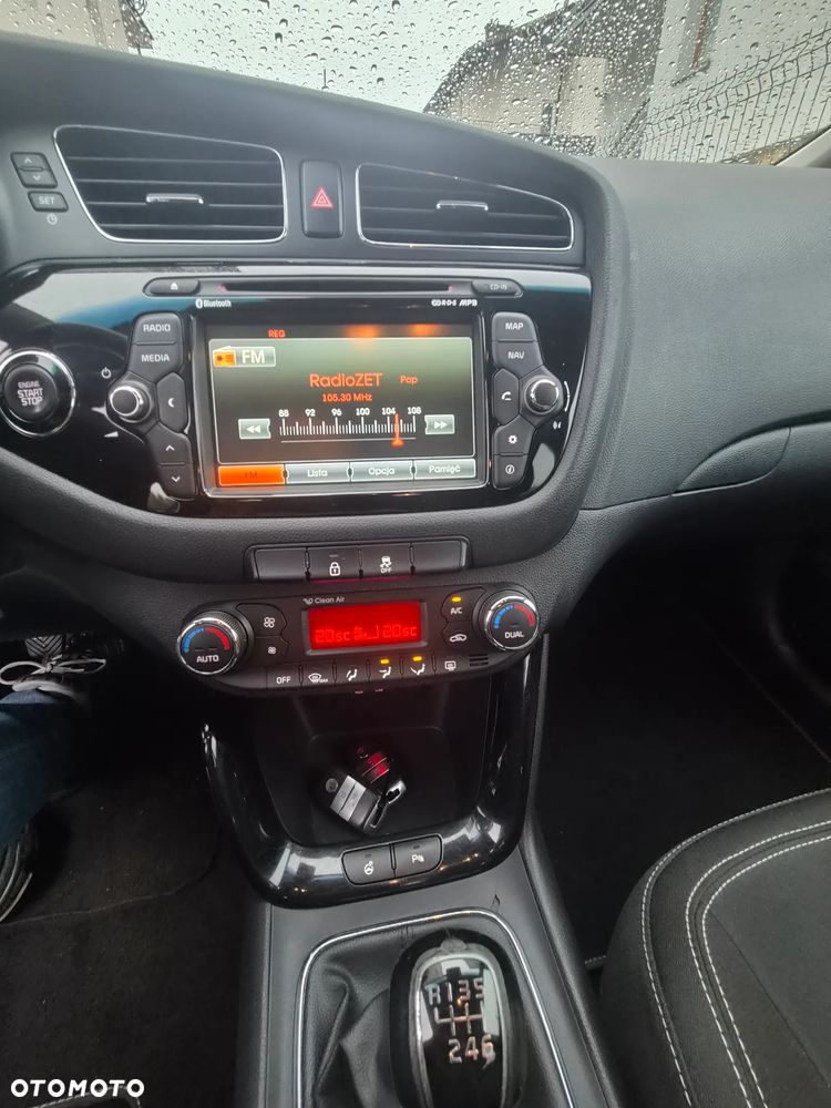 Kia Ceed - 34