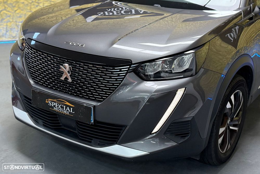 Peugeot 2008 1.2 PureTech Allure Pack - 16