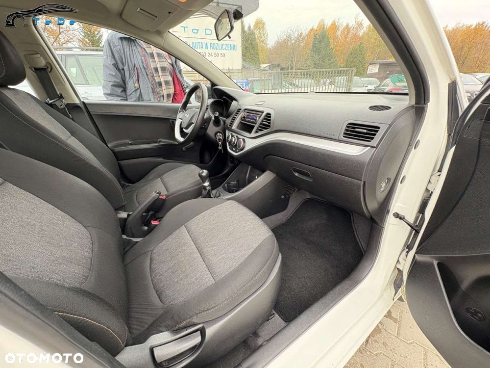 Kia Picanto 1.0 L - 23