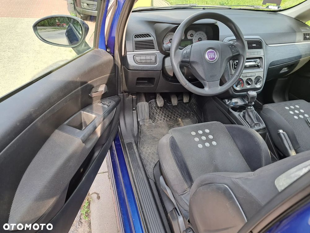 Fiat Grande Punto - 6
