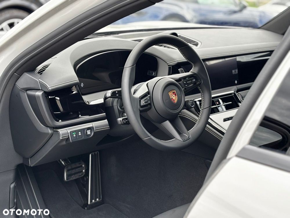 Porsche Panamera - 27