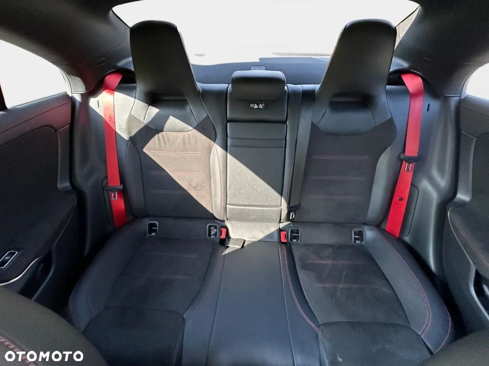 Mercedes-Benz CLA AMG 35 4-Matic 7G-DCT - 16